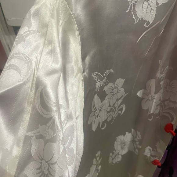 Authentic Japanese 3pc Silk Outfit!💜🤍 - Picture 9 of 11